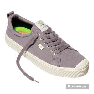 Cariuma Grey Canvas OCA LOW Sneaker Unisex